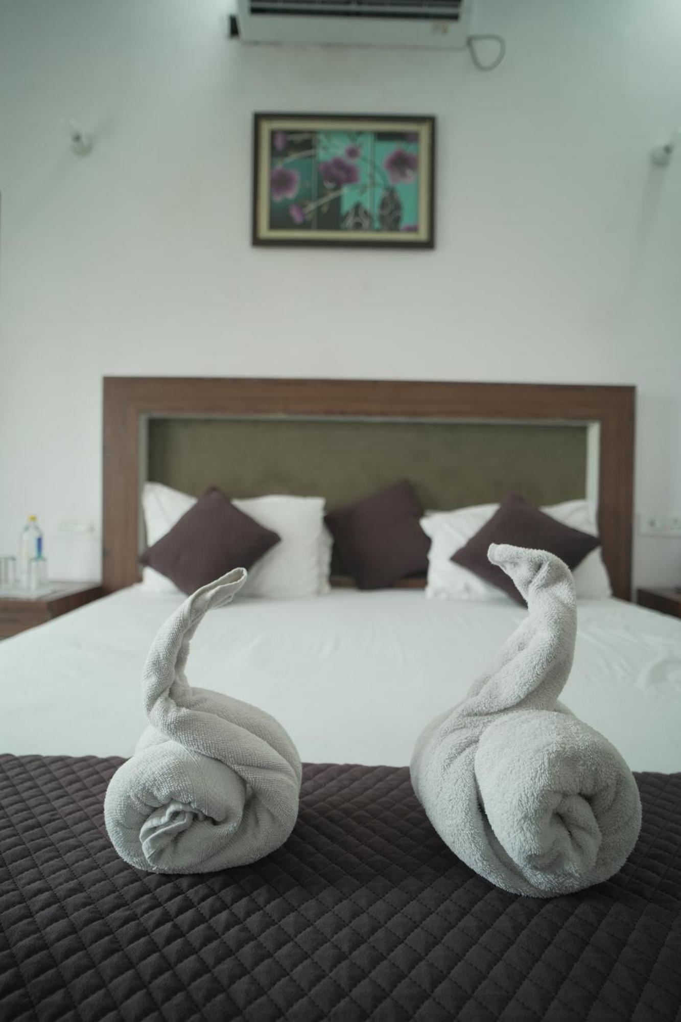 Resort River View Dehradun