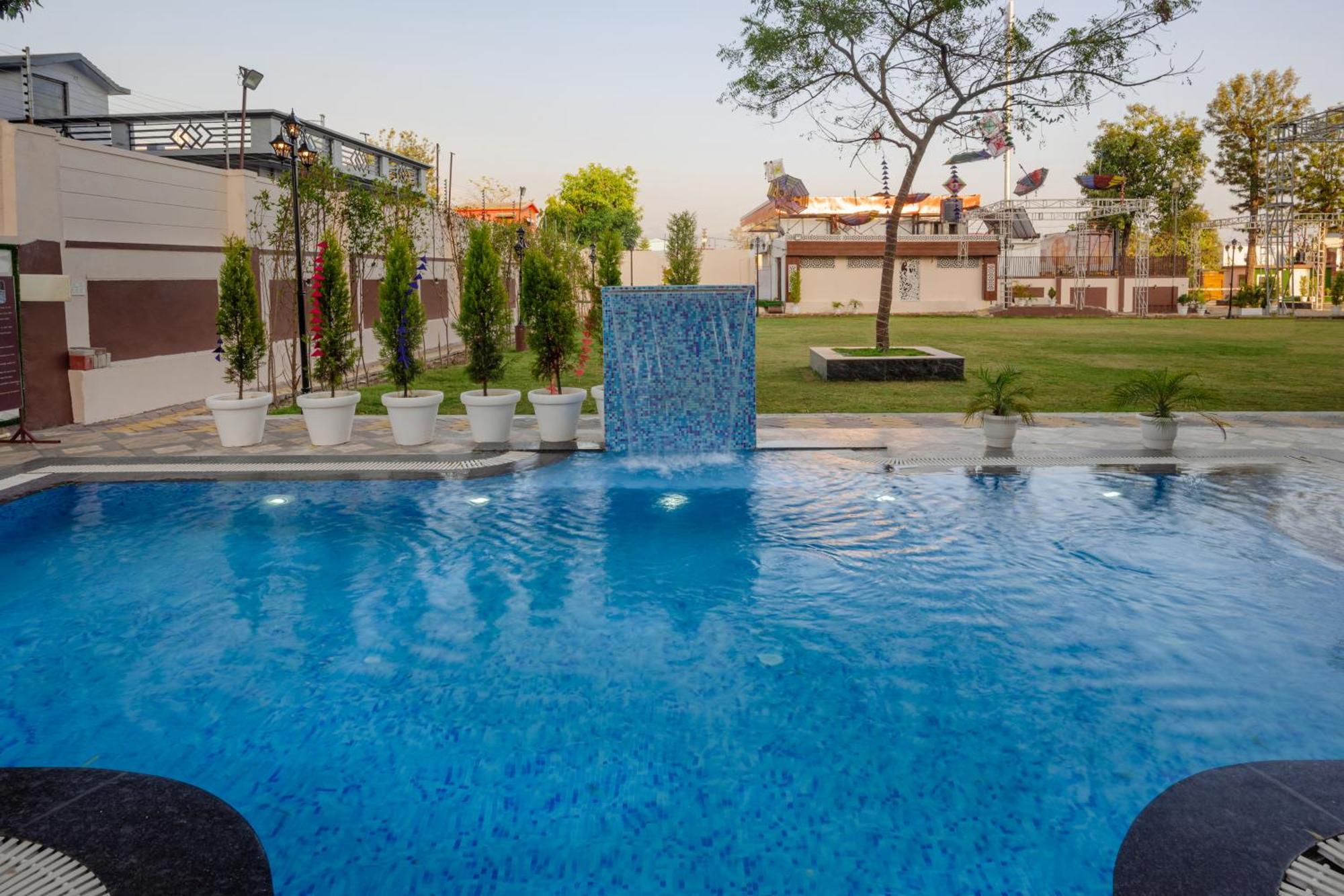 Vasdaa Grand Hotel