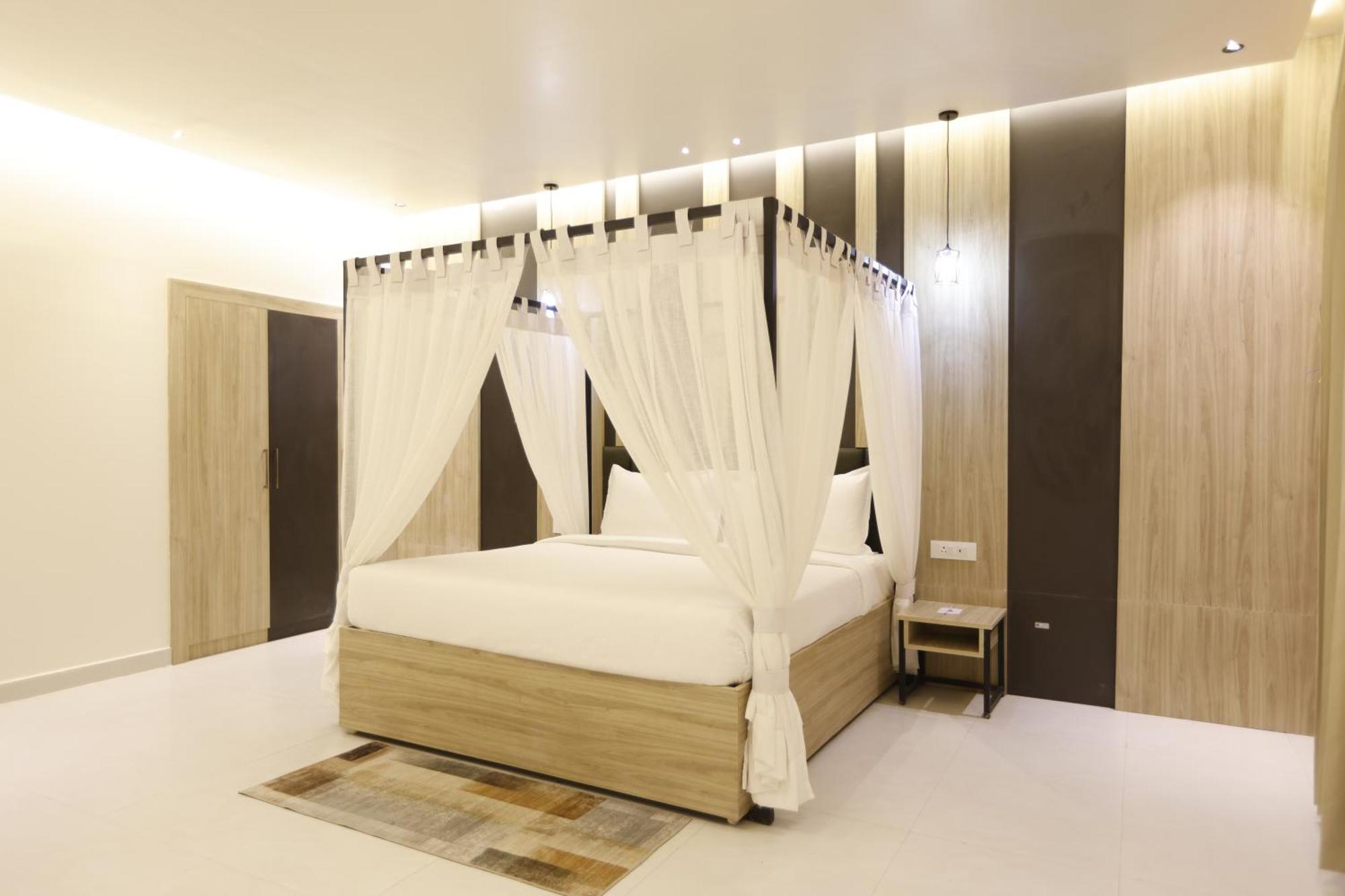Hotel The Solitaire 4*