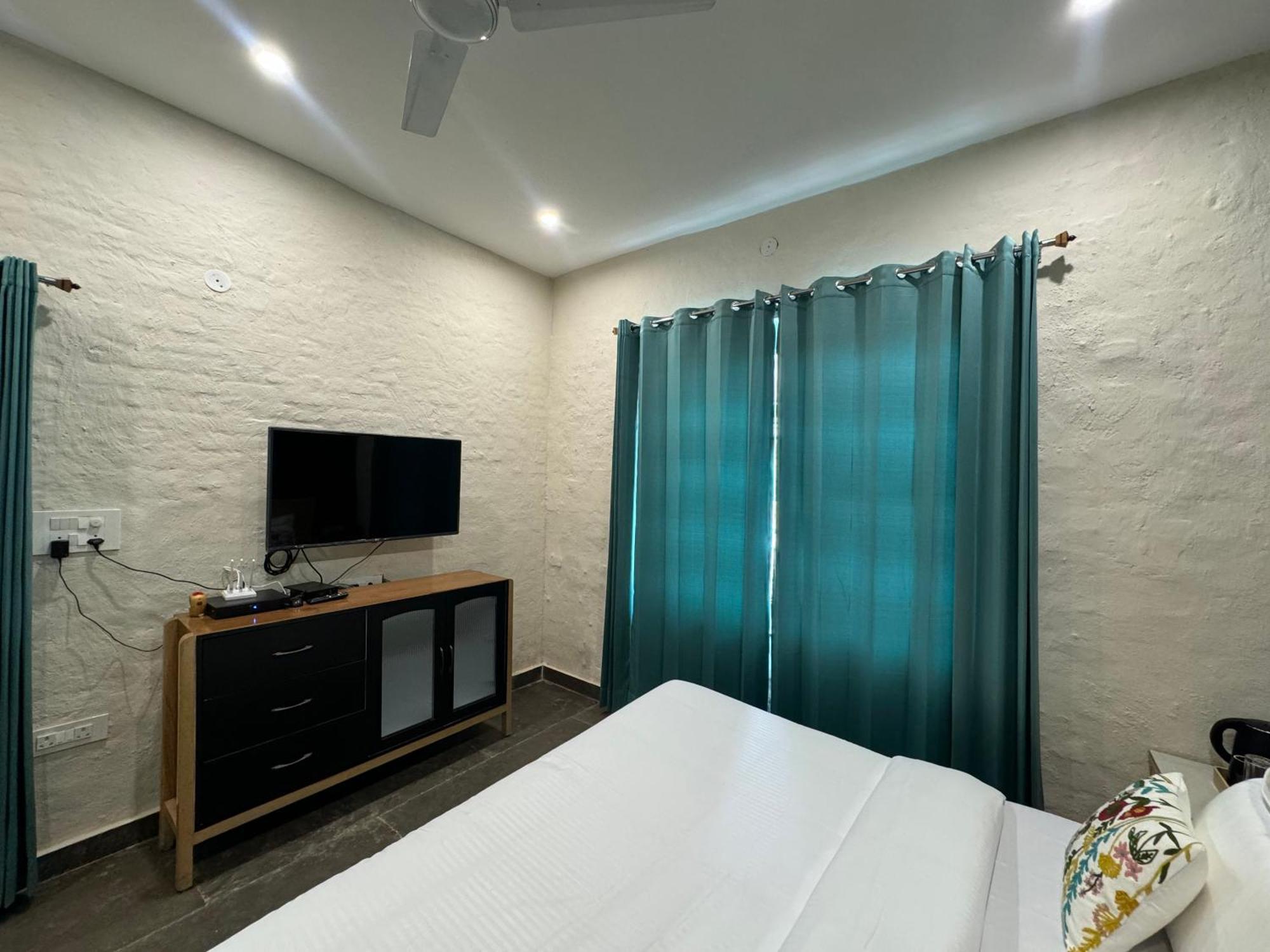 Cliff House, 3br Lux 2km To Rajpur Road Villa Dehradun
