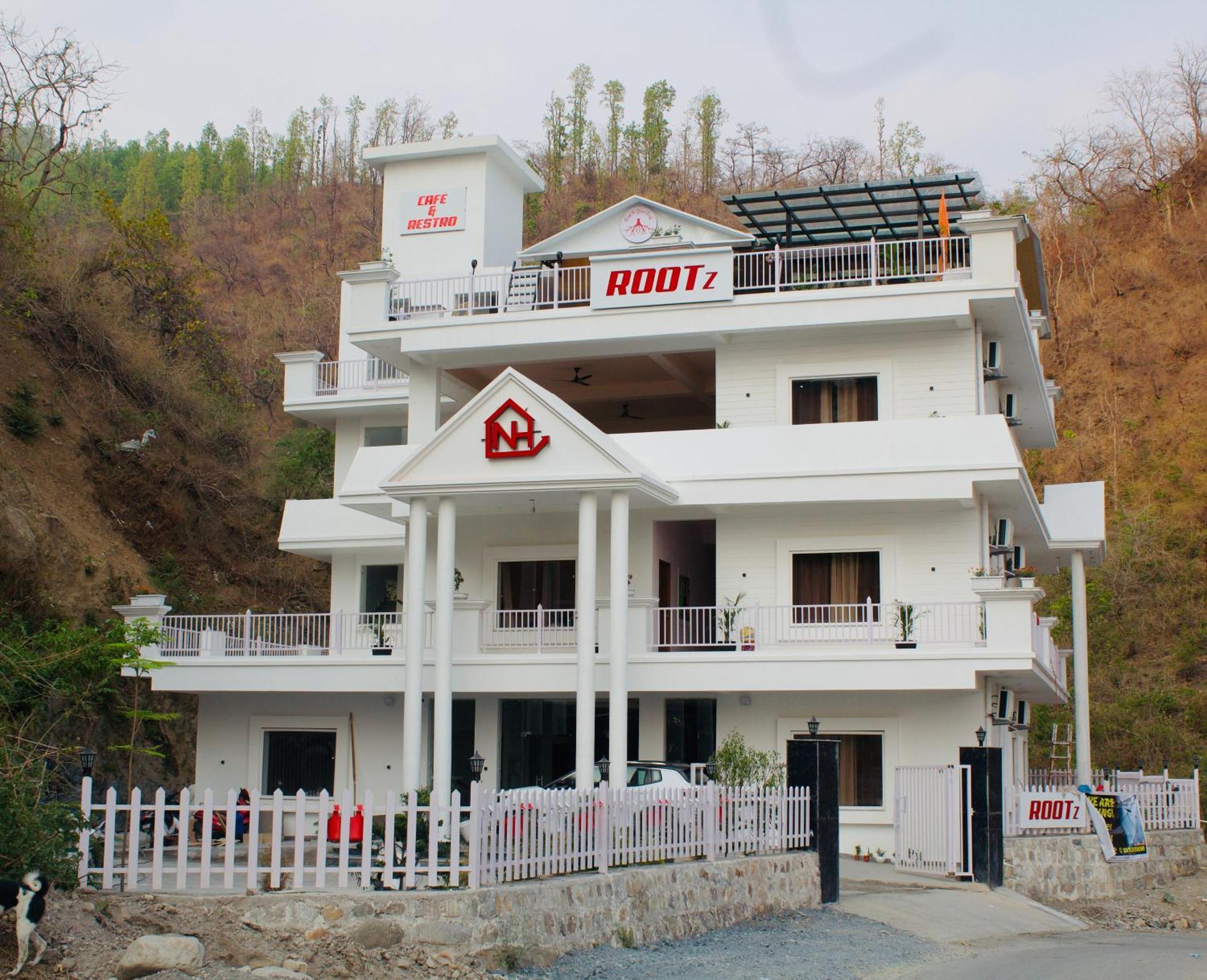 Rootz Hostel