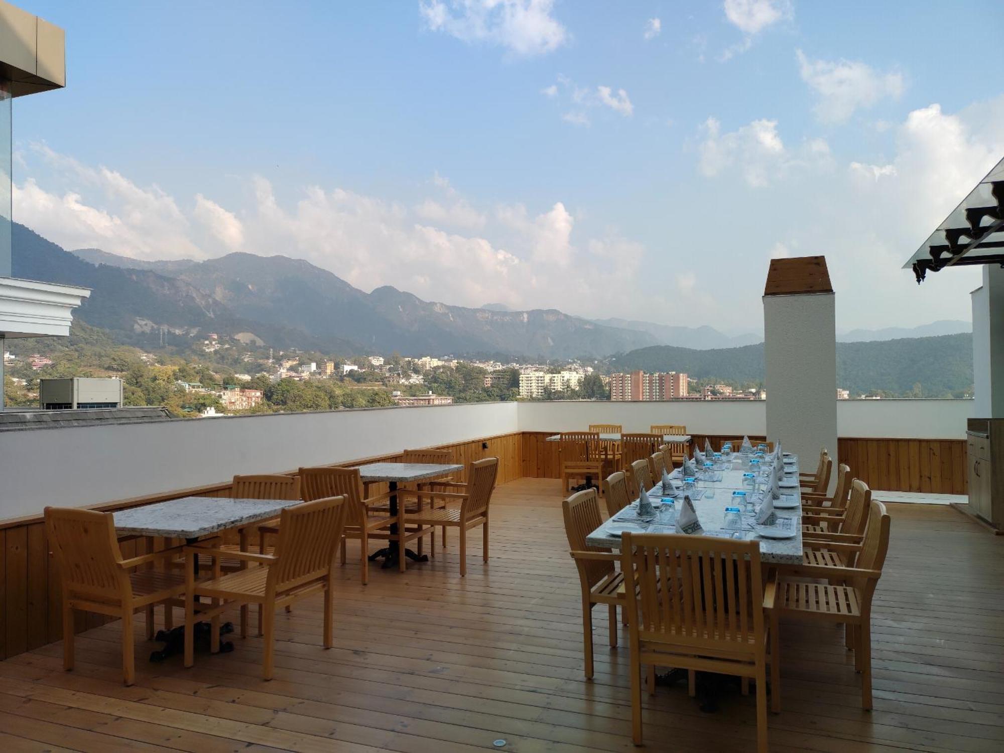Eden Wellness And Hospitality Apartment Dehradun