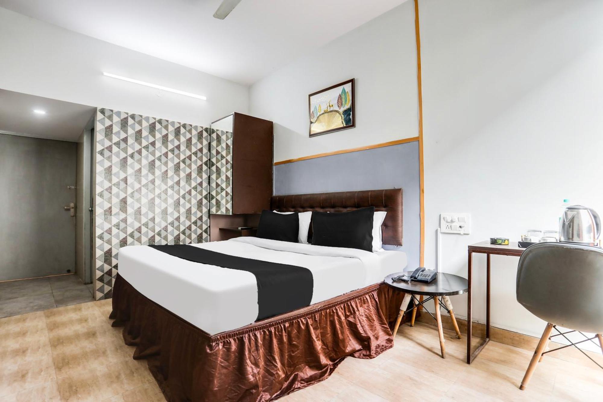 Hotel Super O Isbt