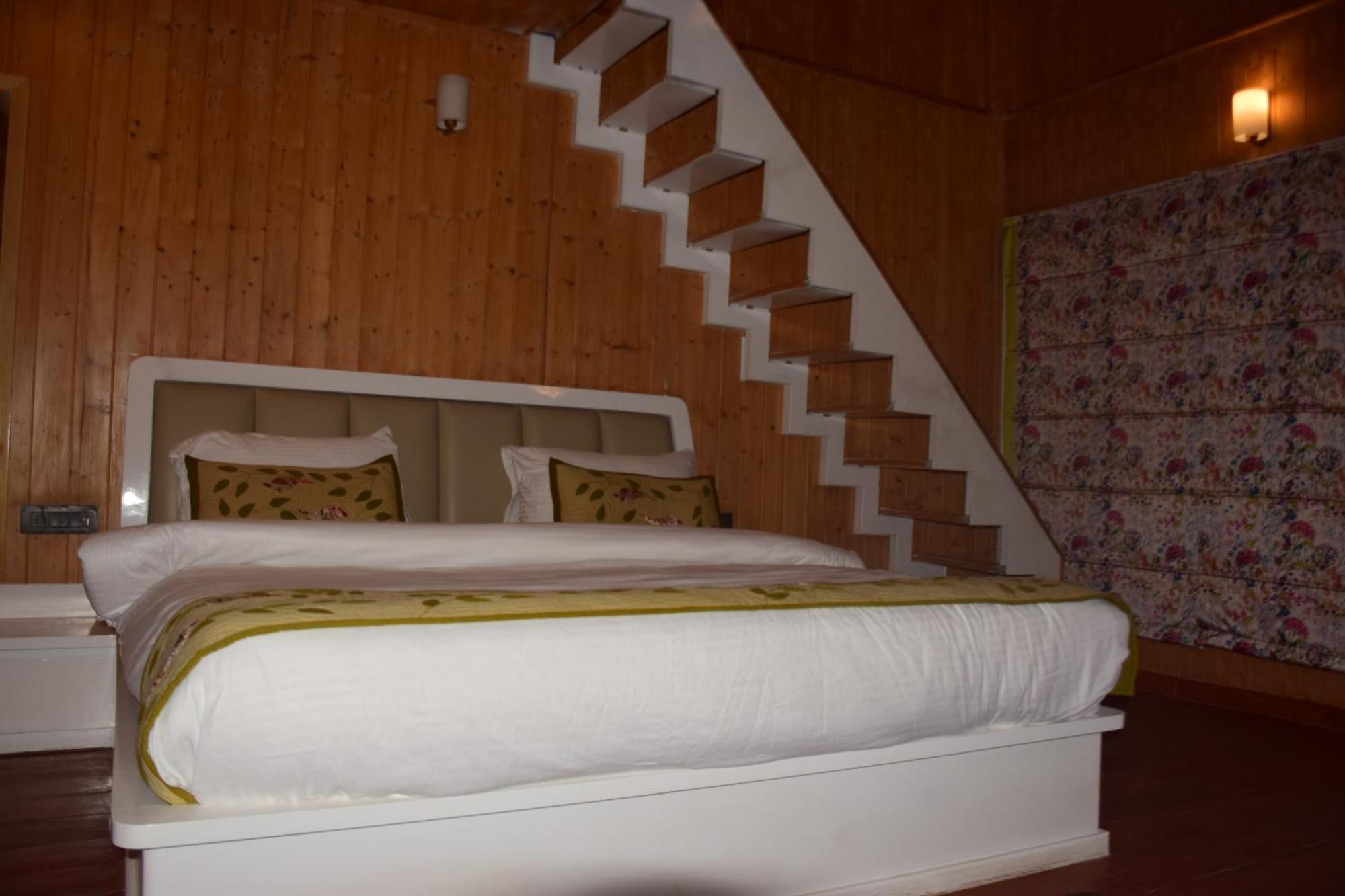 Hotel Megha Wellness Dehradun