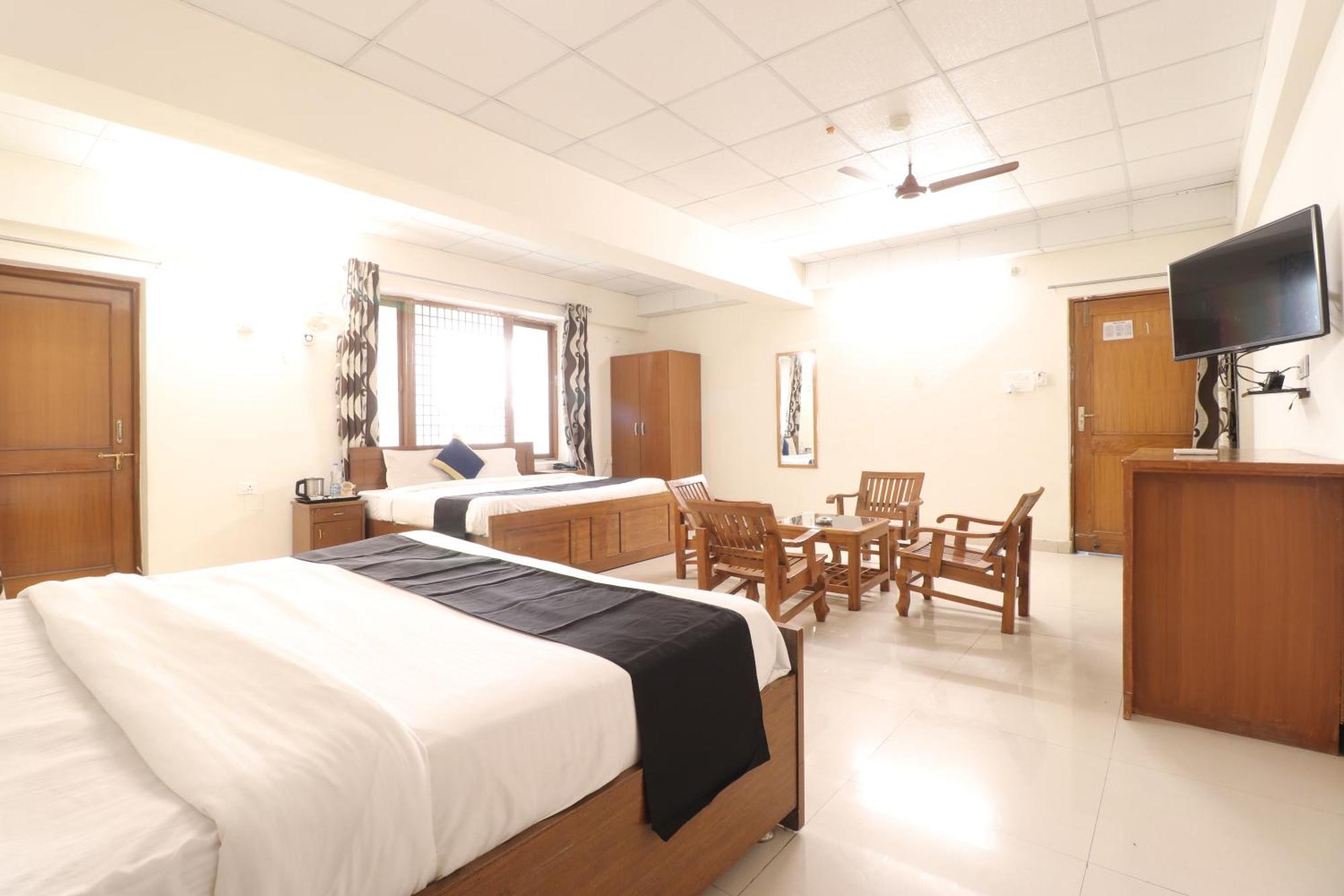 Krb Paradise Isbt Hotel *