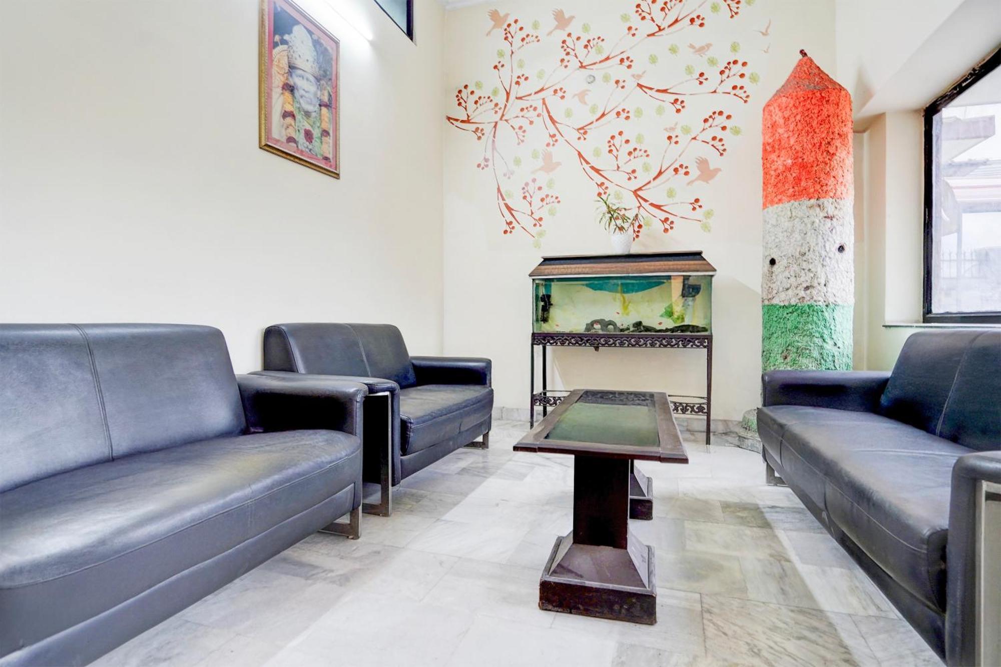 Hotel O Tyagi Road Near Railway Station Dehradun
