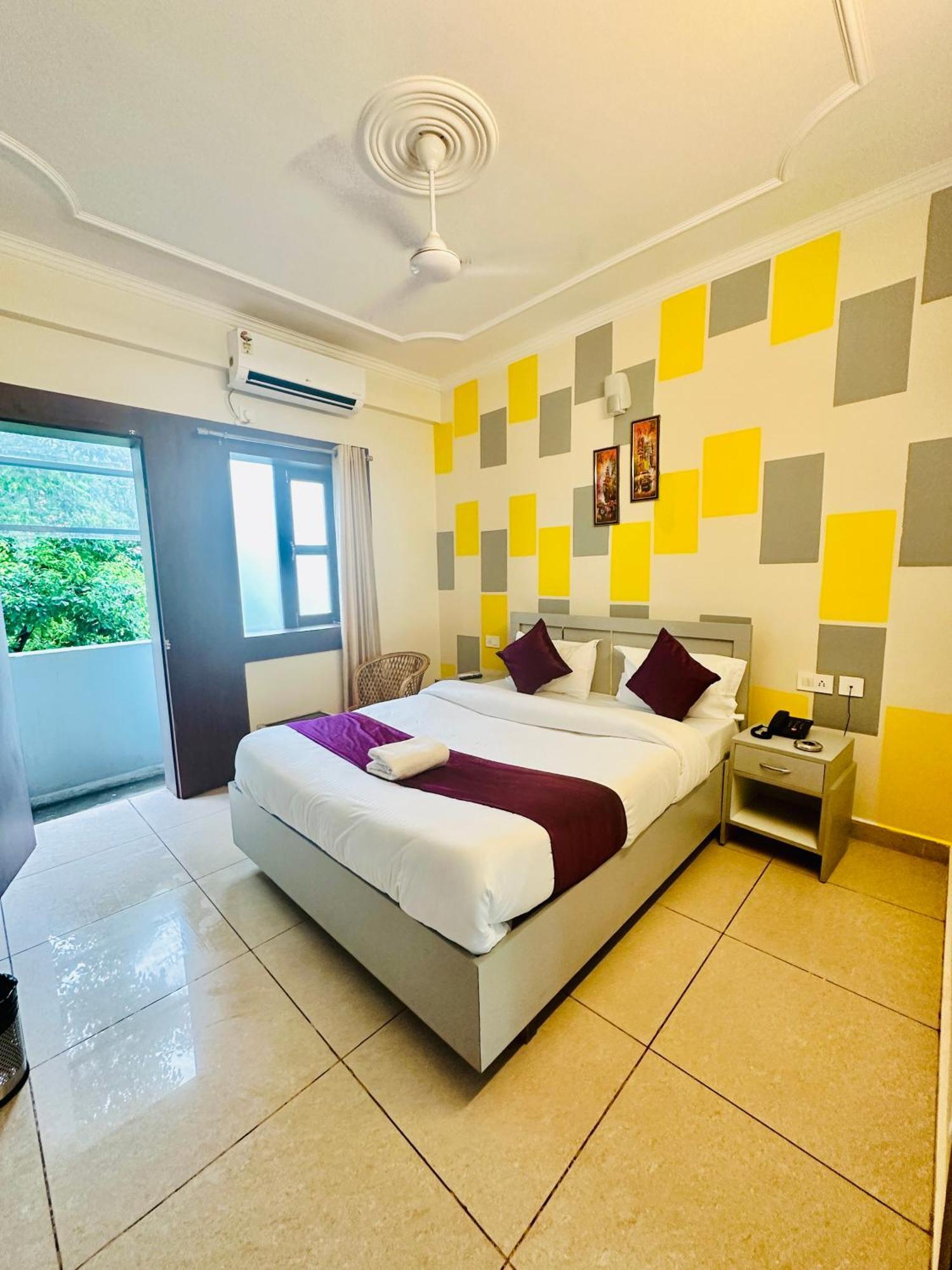 Clover By Arony Hospitality 3*