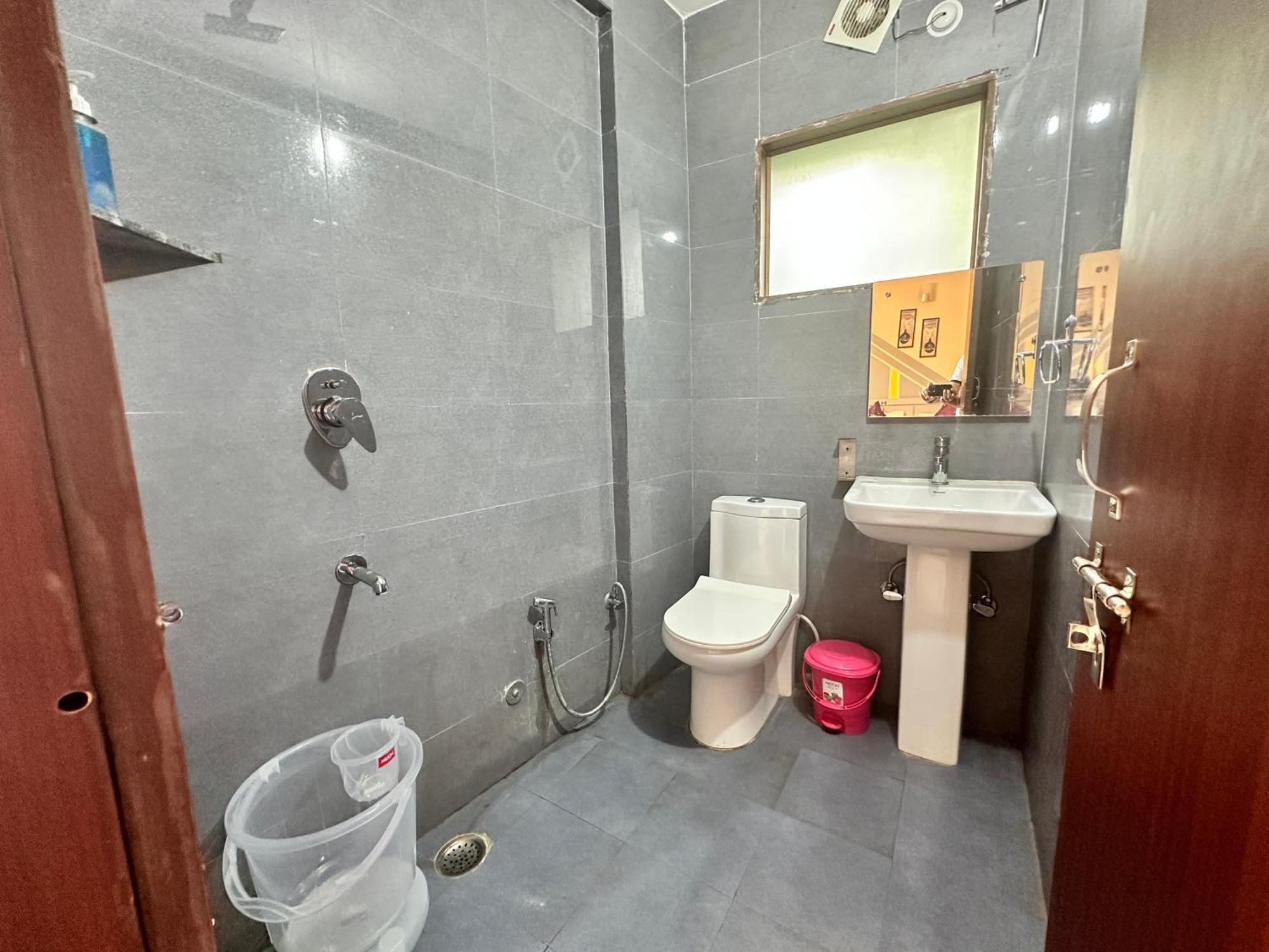 Hotel Clover By Arony Hospitality Dehradun