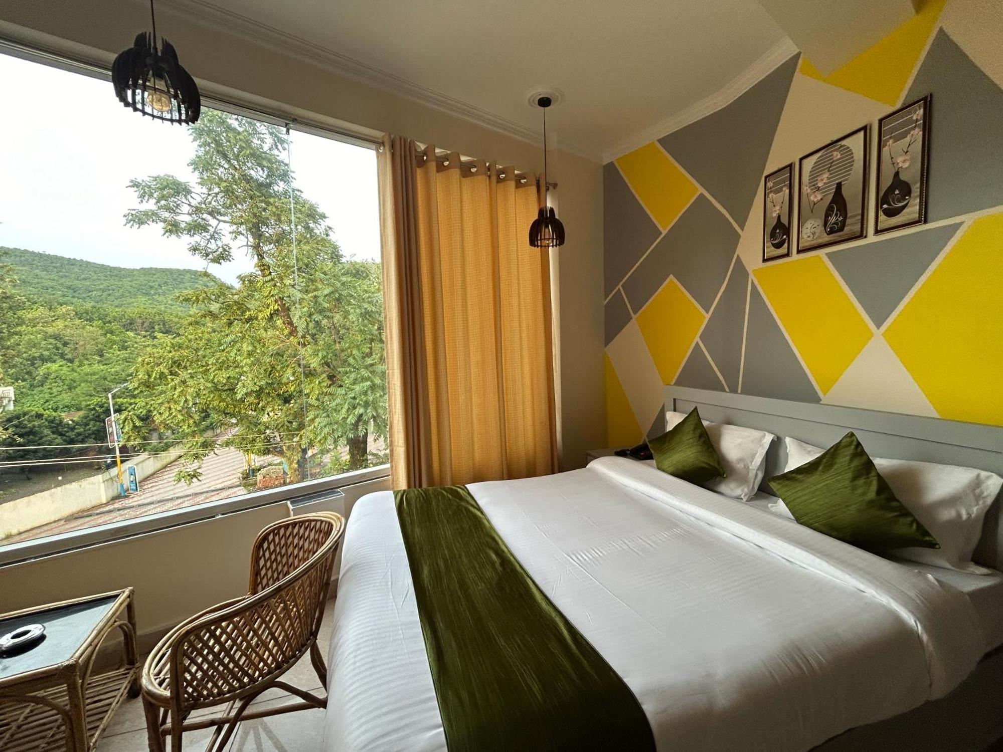 Clover By Arony Hospitality Dehradun