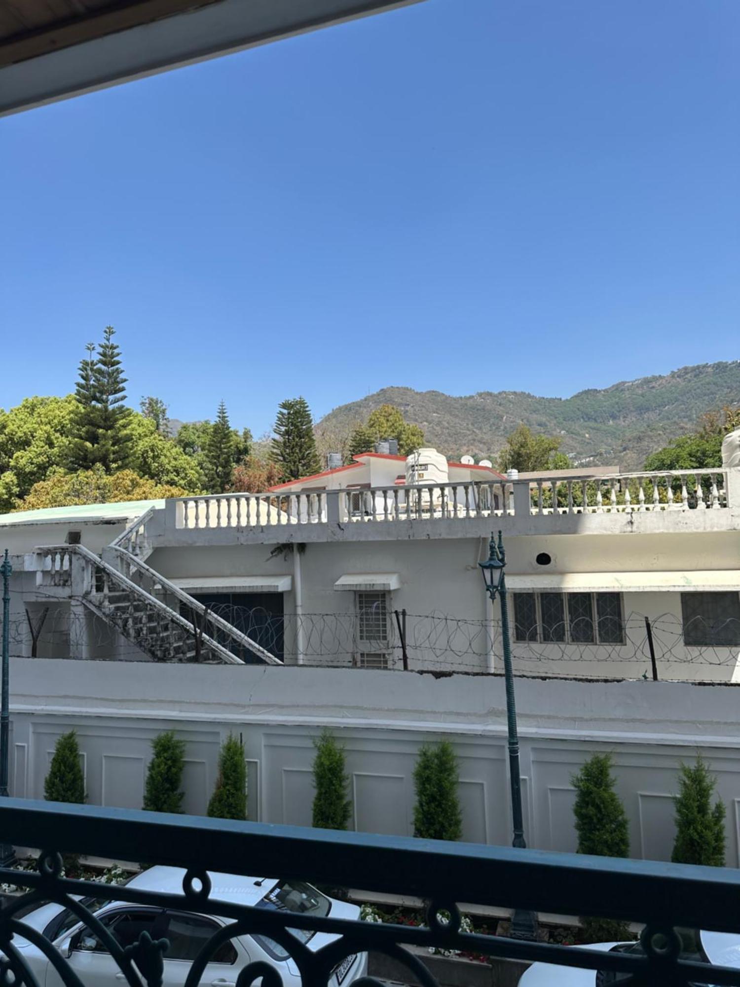 Apartment Eden Wellness And Hospitality Dehradun