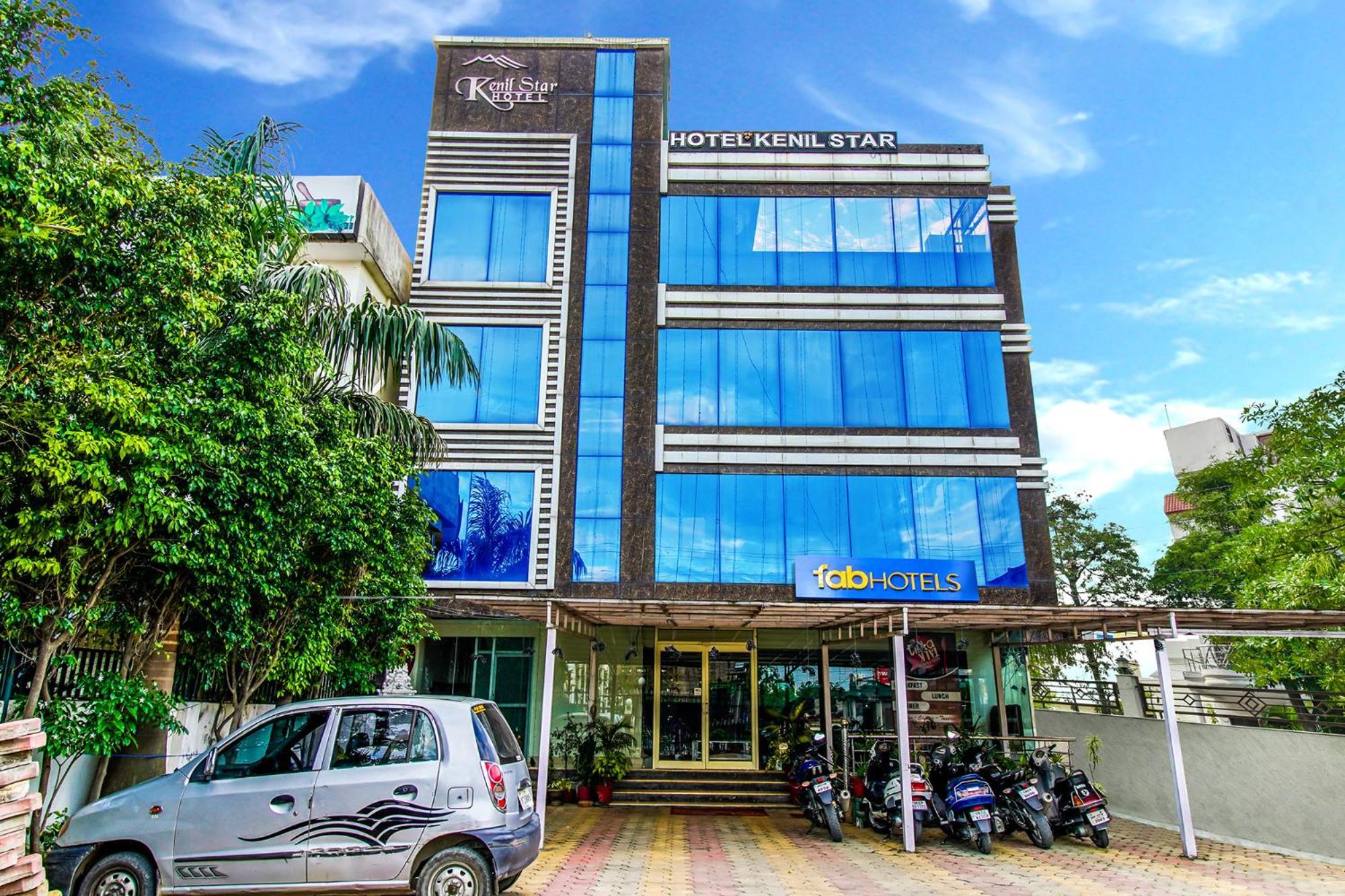 Hotel Fabhotel Kenil Star