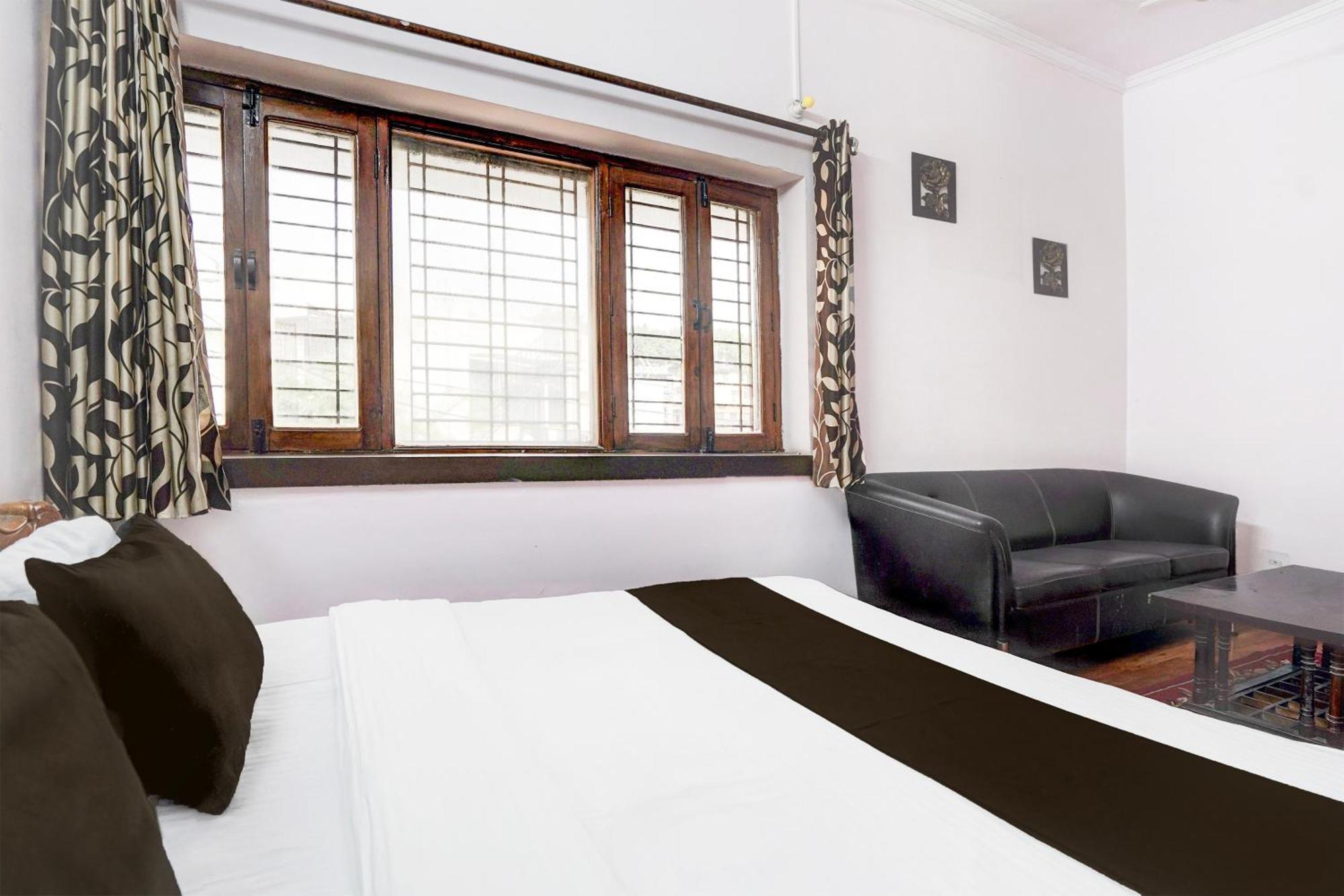 Hotel Super O Krishna Nagar Chowk Near Ongc