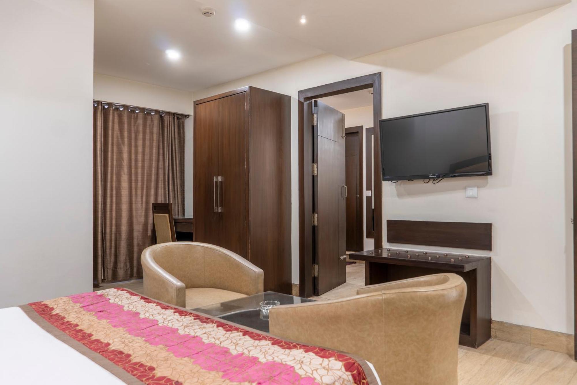 Hotel Palace Dehradun