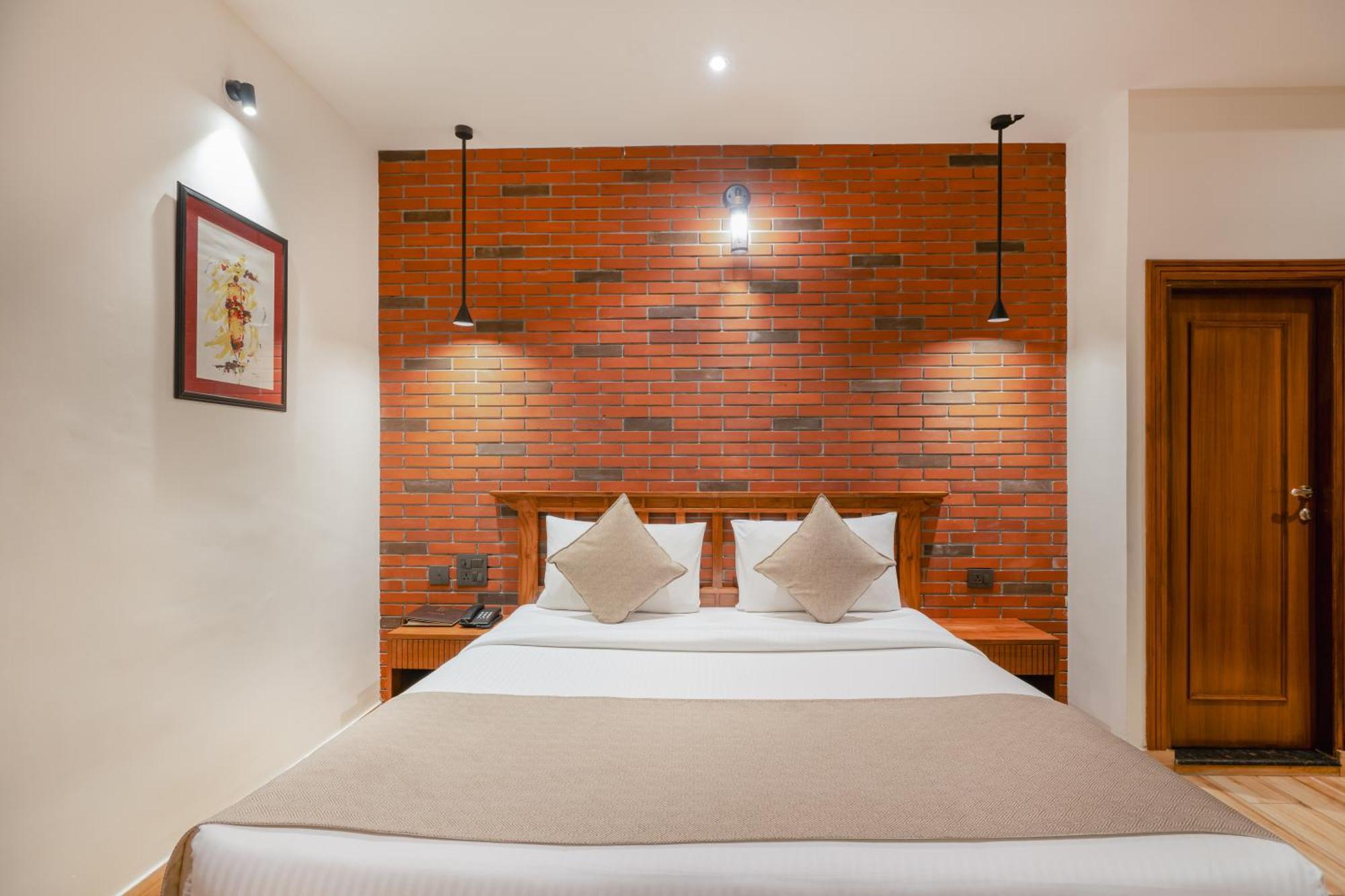 Lp Residency Hotel Dehradun