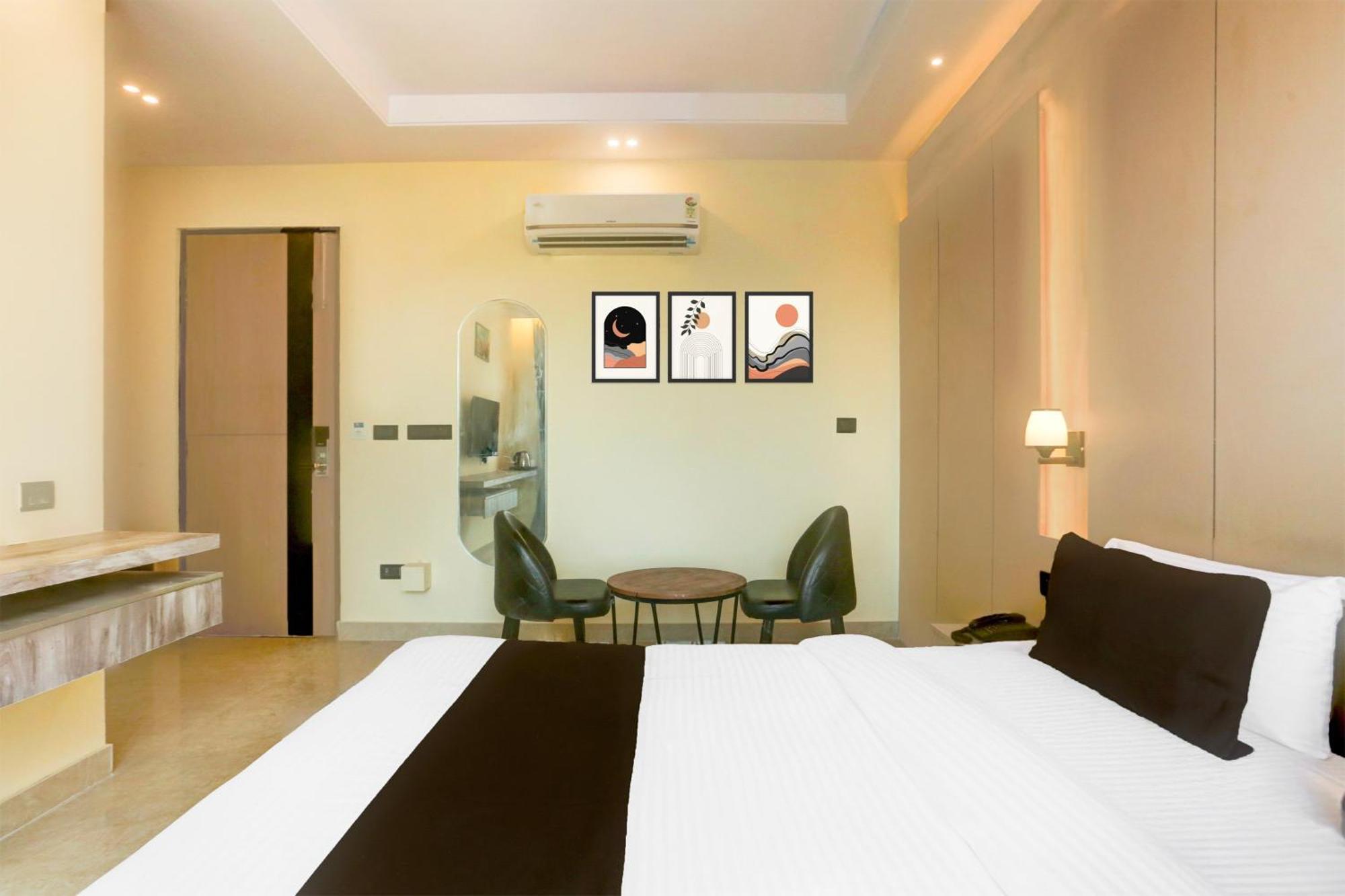 Hotel Super Townhouse Isbt