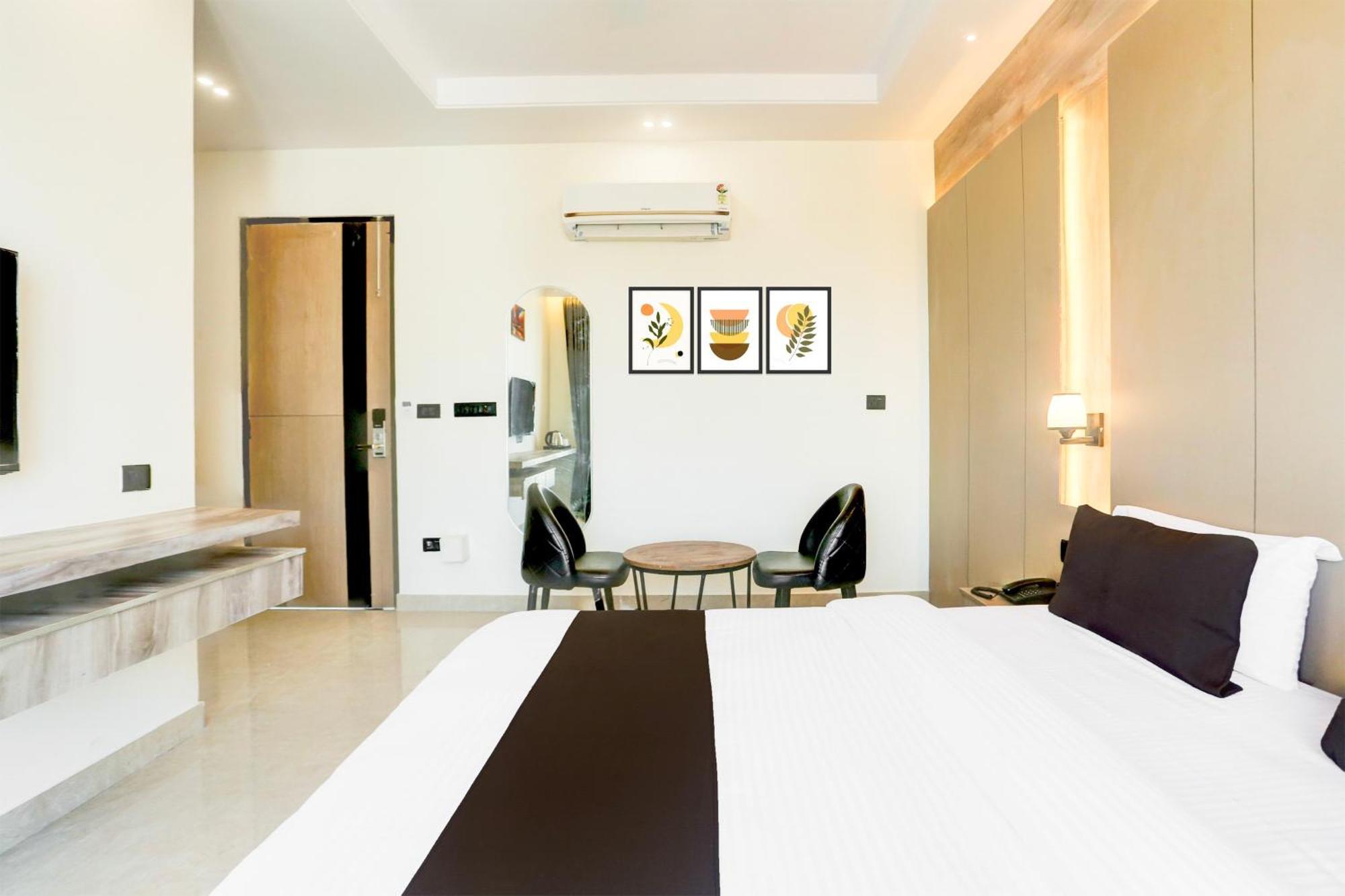 Super Townhouse Isbt