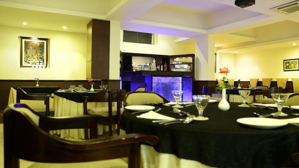 Inderlok Hotel 2*