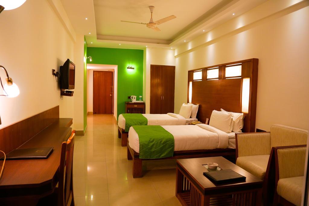 Hotel Inderlok 2*