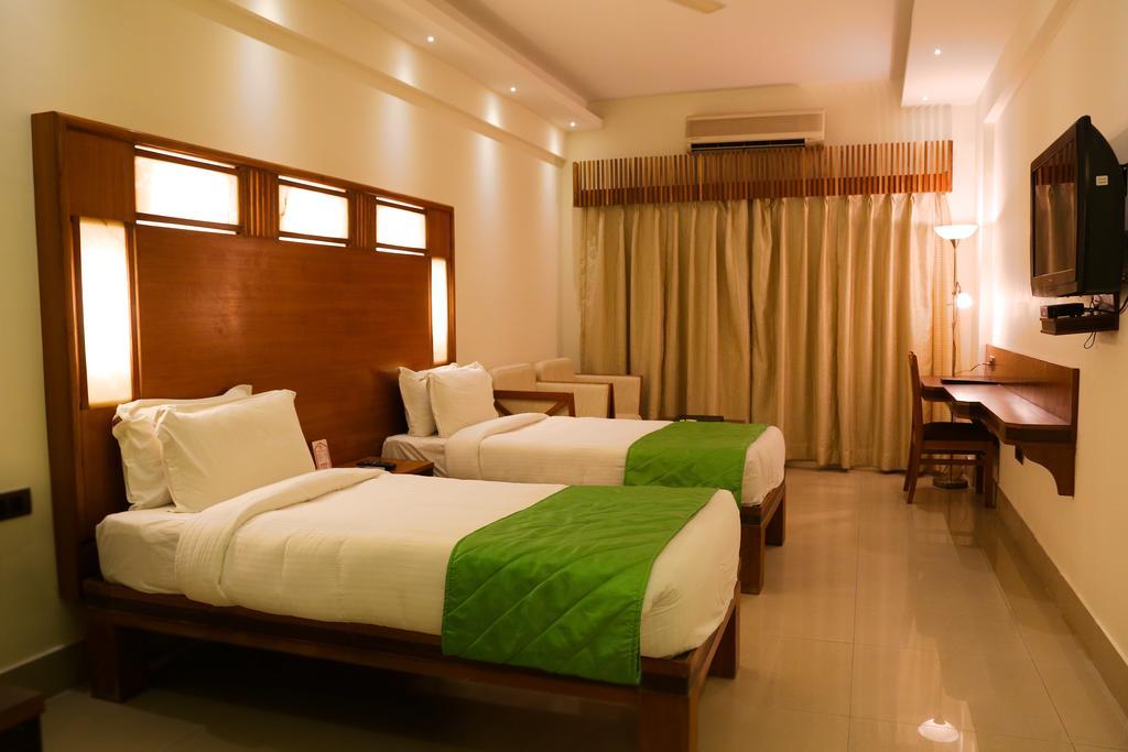 Inderlok Hotel 2*