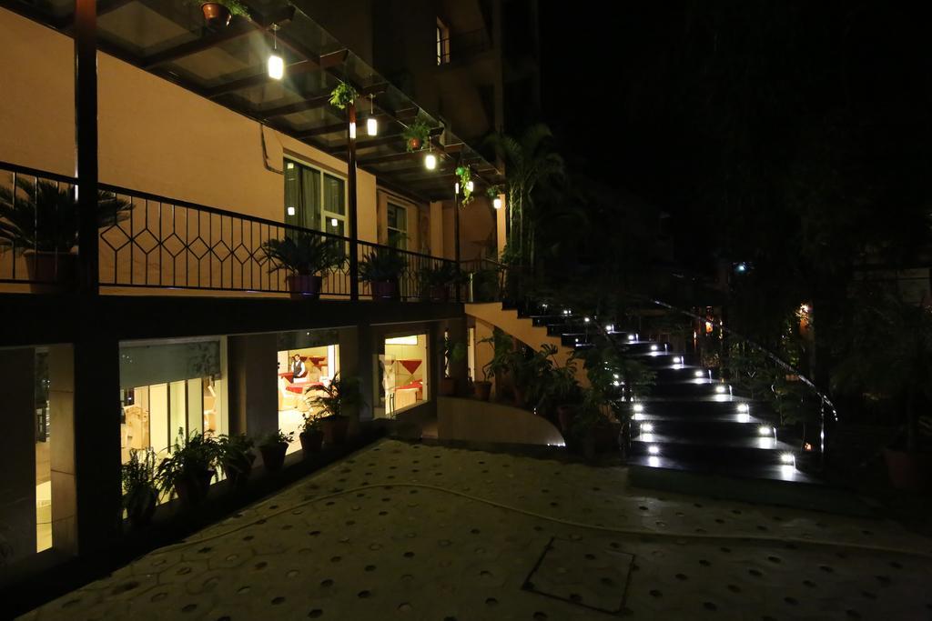 Inderlok Hotel Dehradun