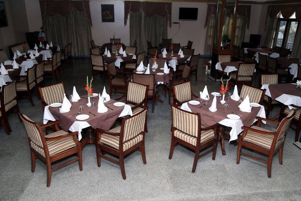 Classic International Hotel 3*