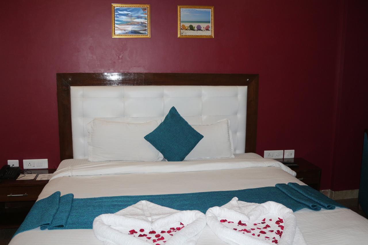 Hotel The Golden Oyster Dehradun