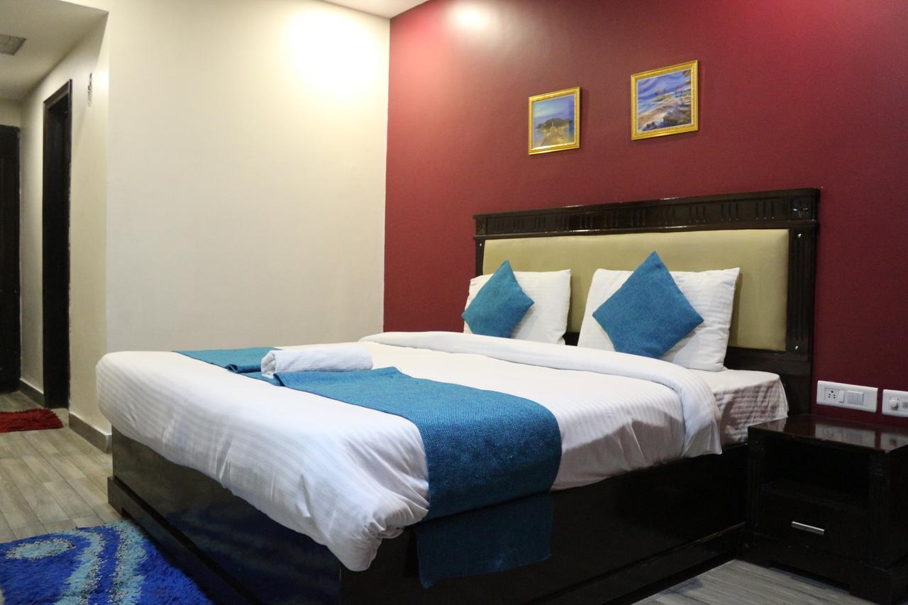 The Golden Oyster 3*