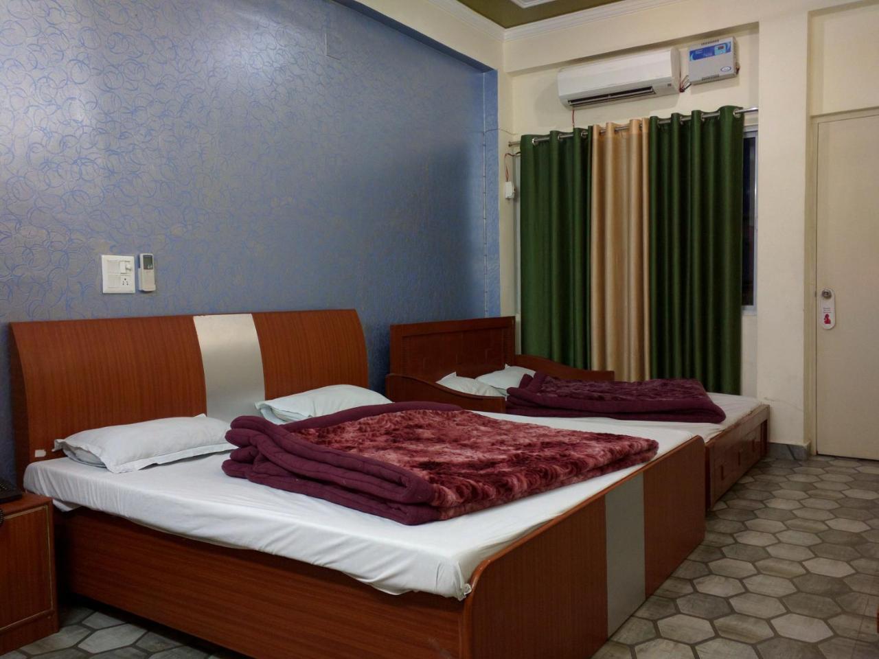 North Star Residency 2*