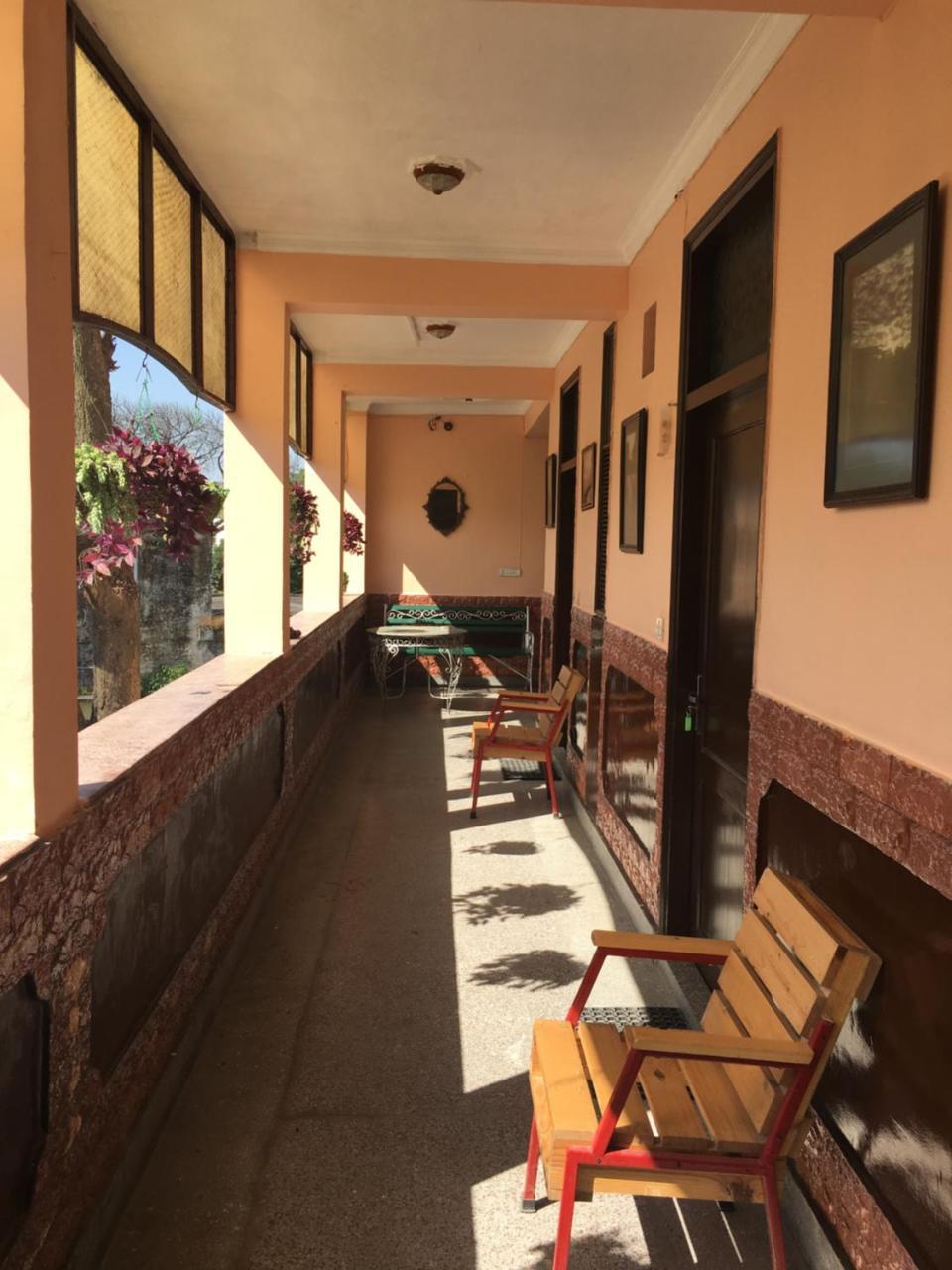 O Hya's * Dehradun