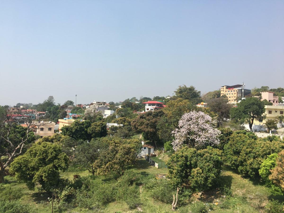 Hotel O Hya's Dehradun