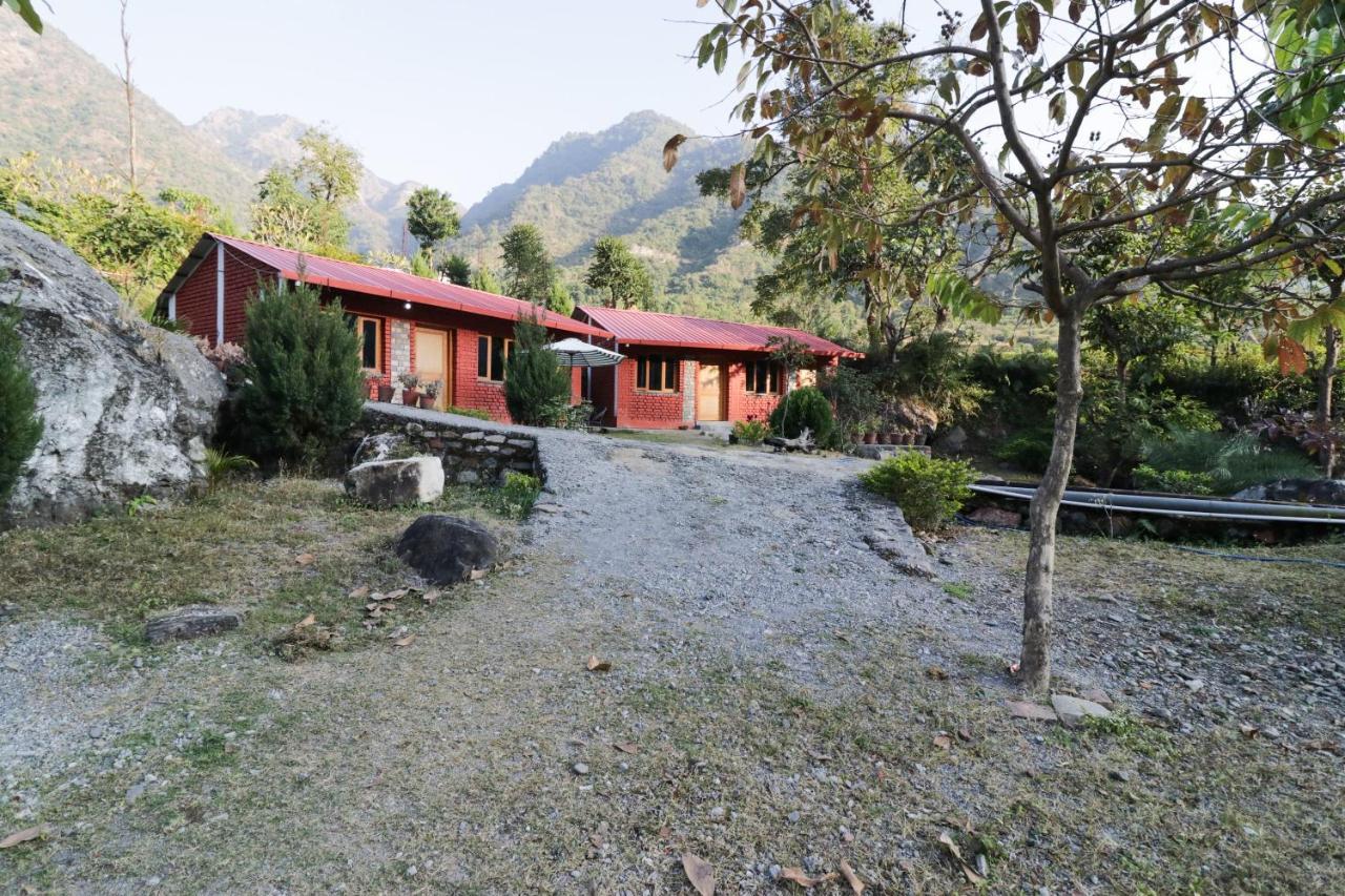 Oyo 65896 Blue Raven 3* Dehradun