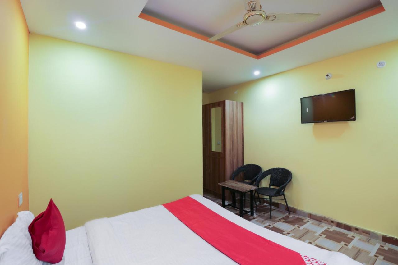 Hotel Oyo 65896 Blue Raven 3*
