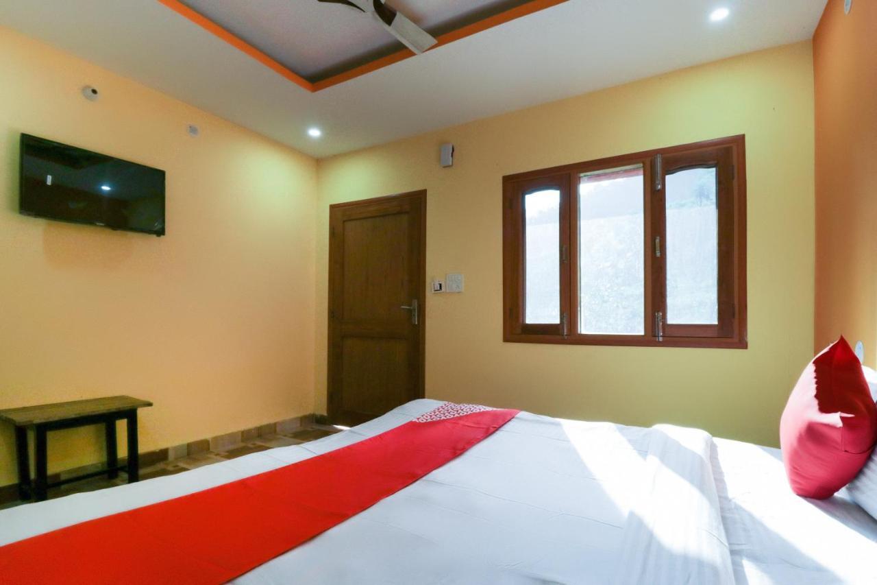 Oyo 65896 Blue Raven Hotel 3*